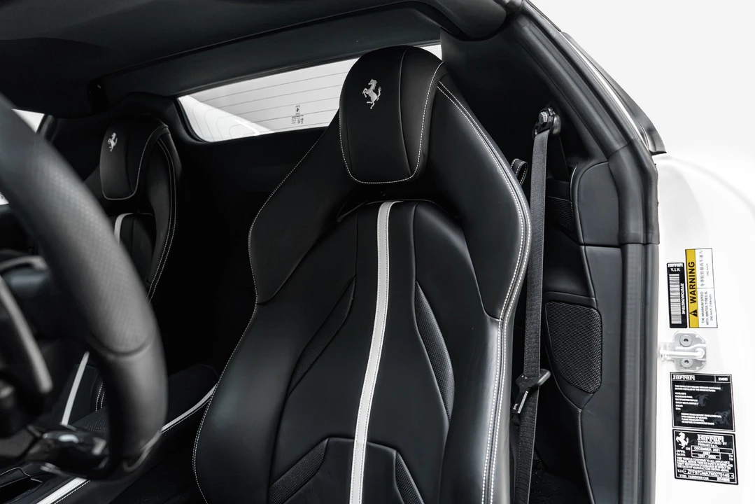 2022 Ferrari 812 GTS - Image 5 of 31