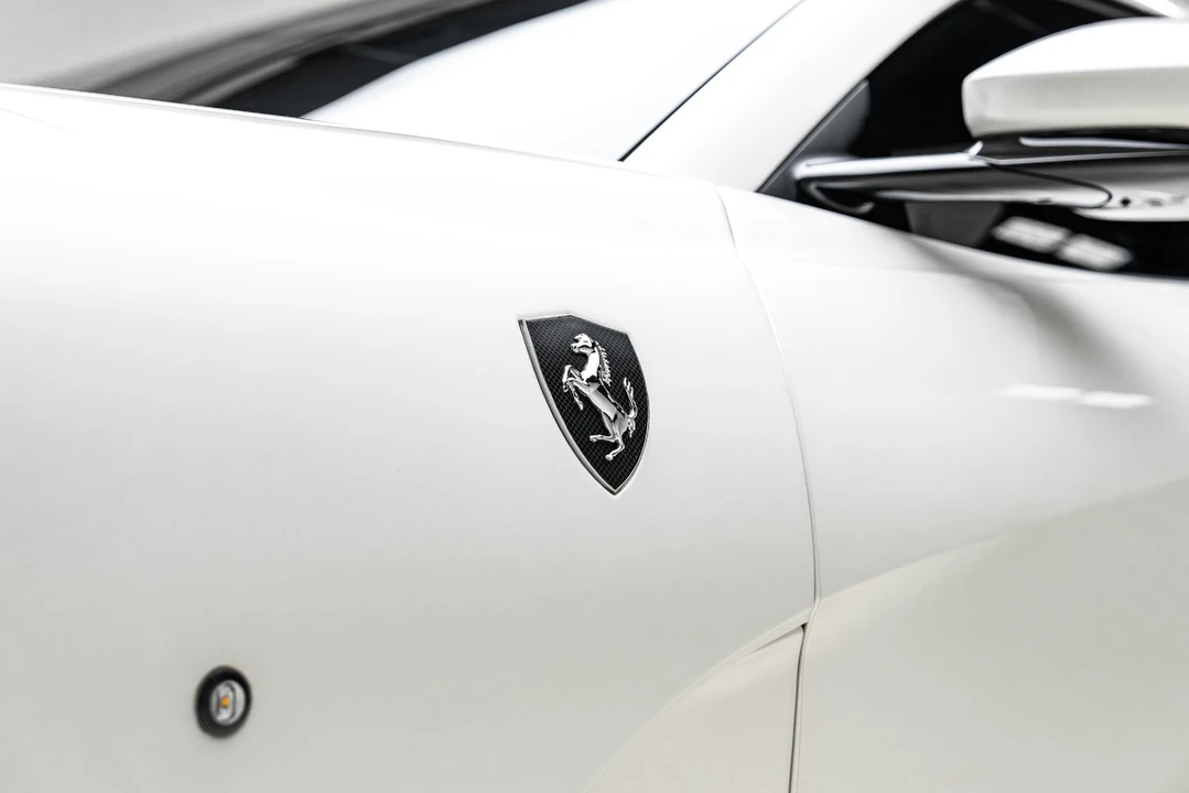 2022 Ferrari 812 GTS - Image 28 of 31