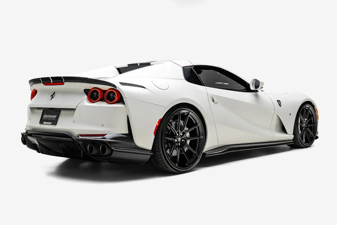 2022 Ferrari 812 GTS - Image 3 of 31