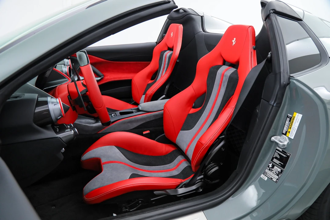 2022 Ferrari 812 GTS - Image 4 of 31