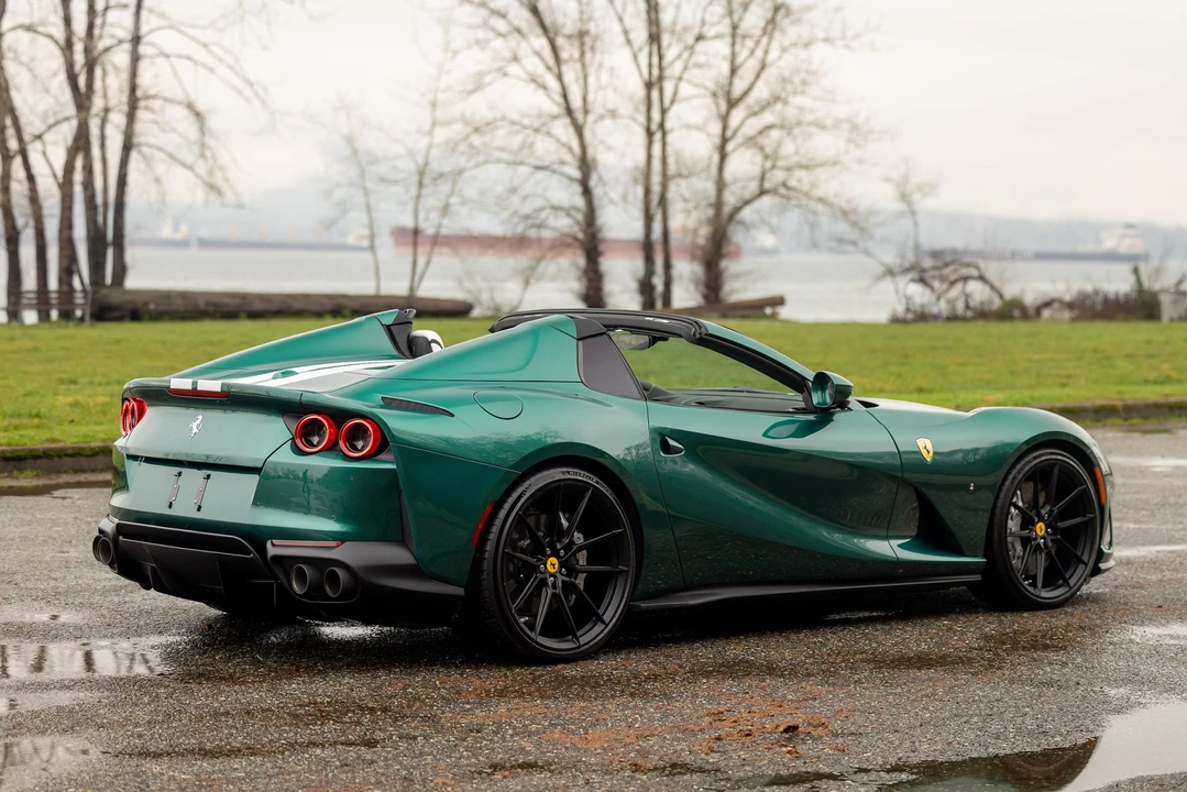 2022 Ferrari 812 GTS - Image 12 of 31