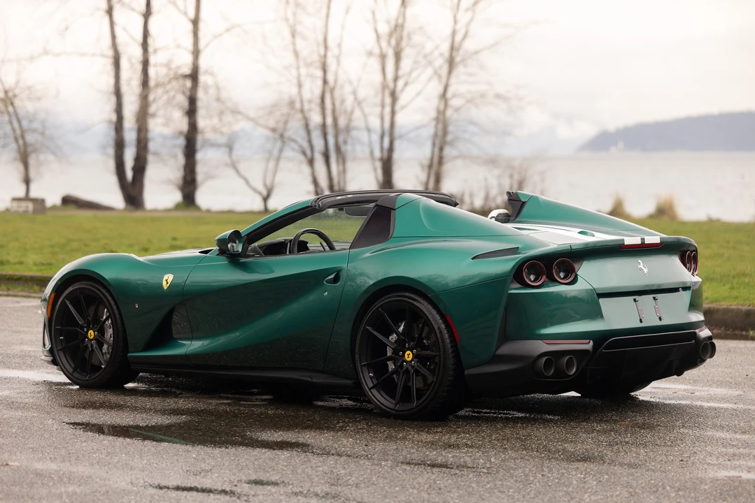 2022 Ferrari 812 GTS - Image 16 of 31