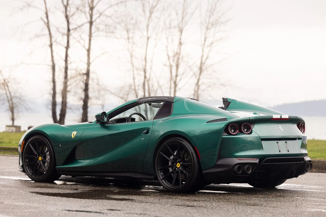 2022 Ferrari 812 GTS - Image 17 of 31