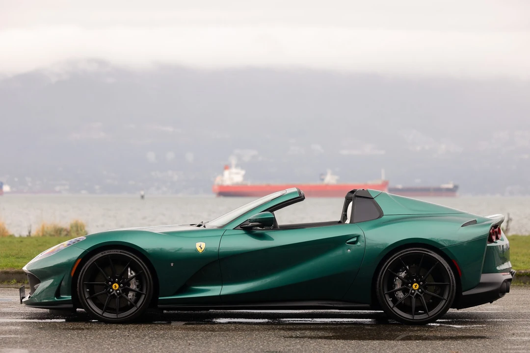 2022 Ferrari 812 GTS - Image 18 of 31