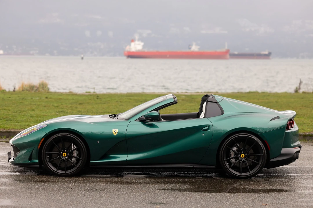 2022 Ferrari 812 GTS - Image 19 of 31