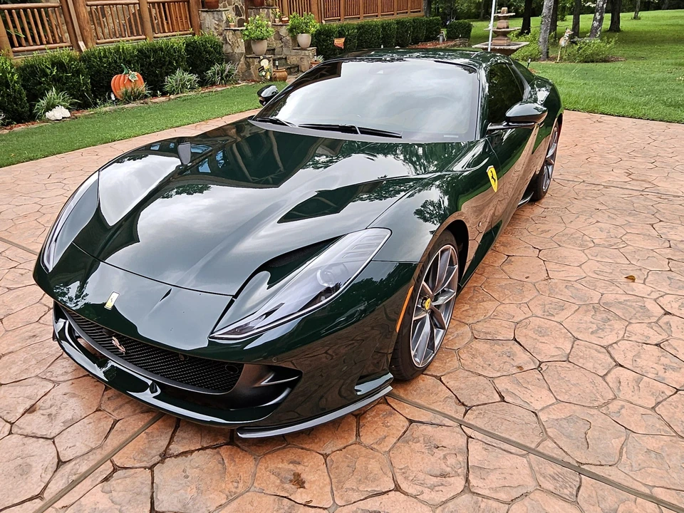 2022 Ferrari 812 GTS - Image 5 of 31