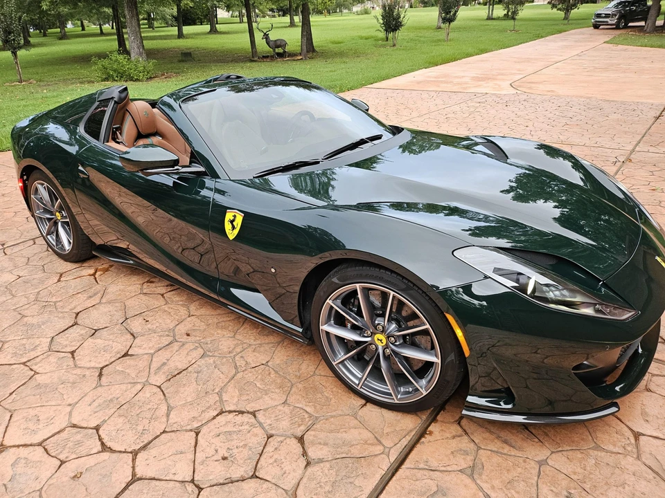 2022 Ferrari 812 GTS - Image 11 of 31
