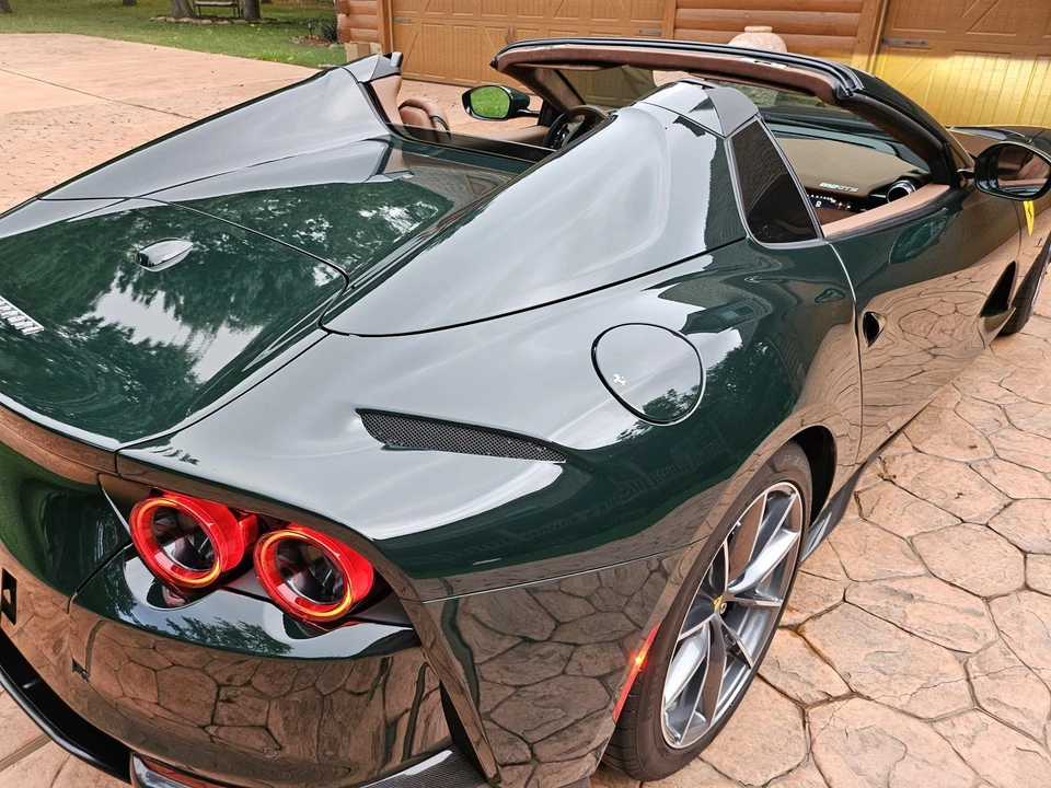 2022 Ferrari 812 GTS - Image 25 of 31