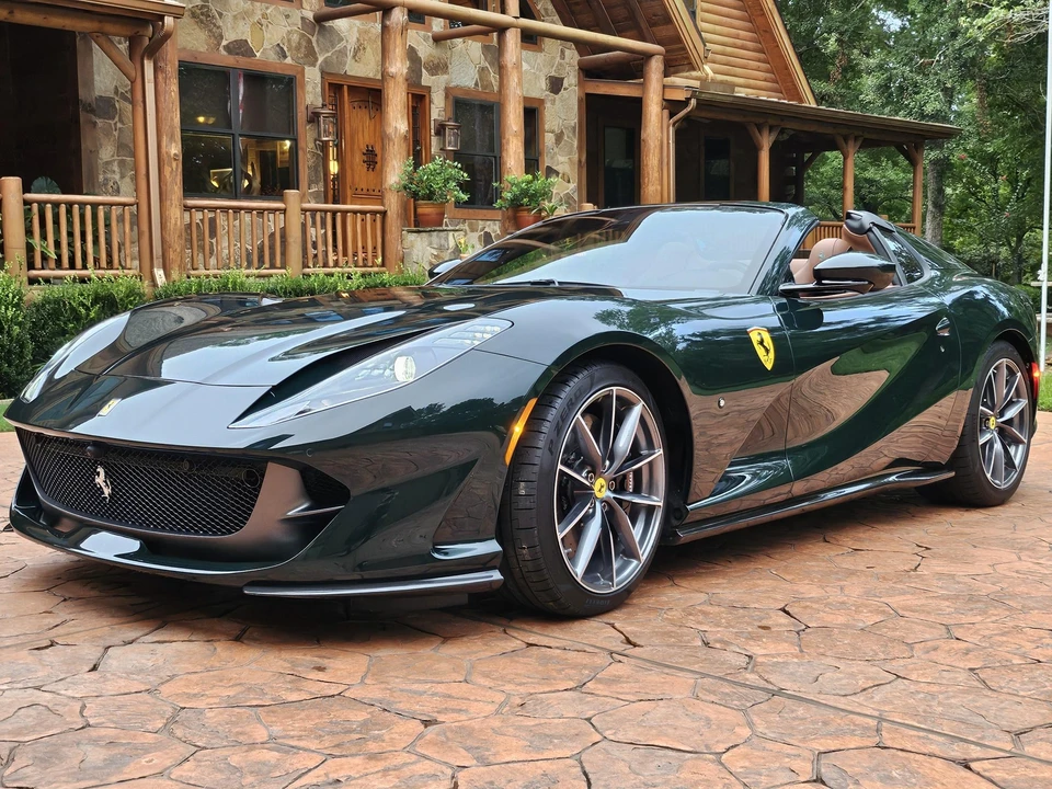 2022 Ferrari 812 GTS - Image 3 of 31