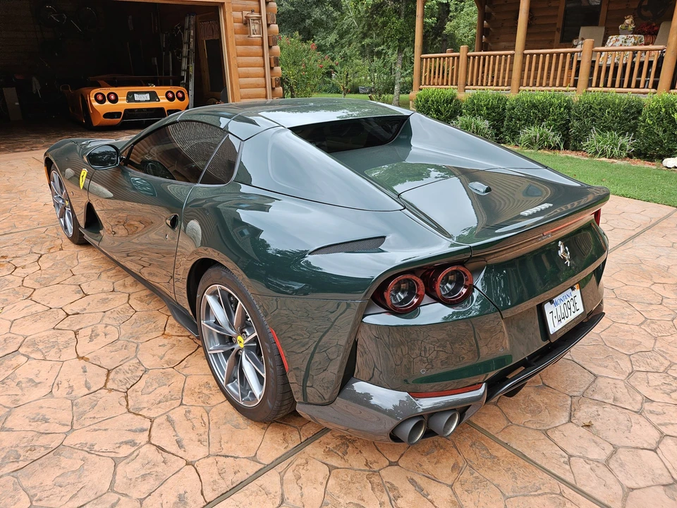 2022 Ferrari 812 GTS - Image 15 of 31