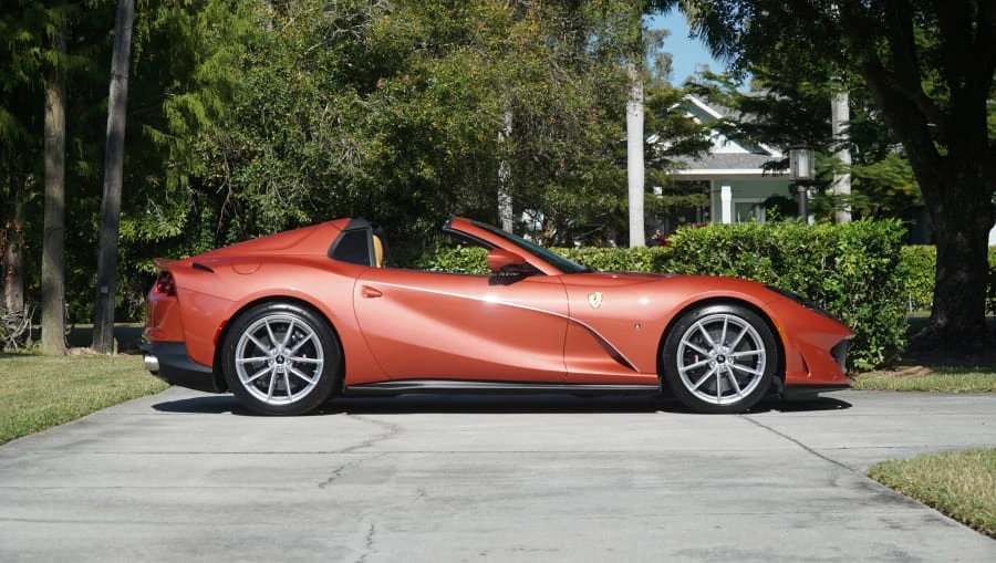 2022 Ferrari 812 GTS - Image 2 of 31