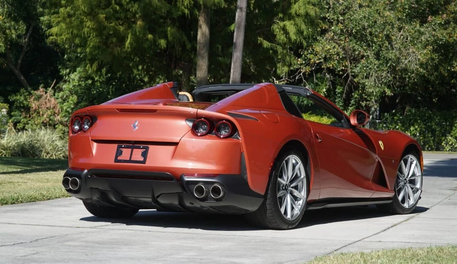 2022 Ferrari 812 GTS - Image 3 of 31