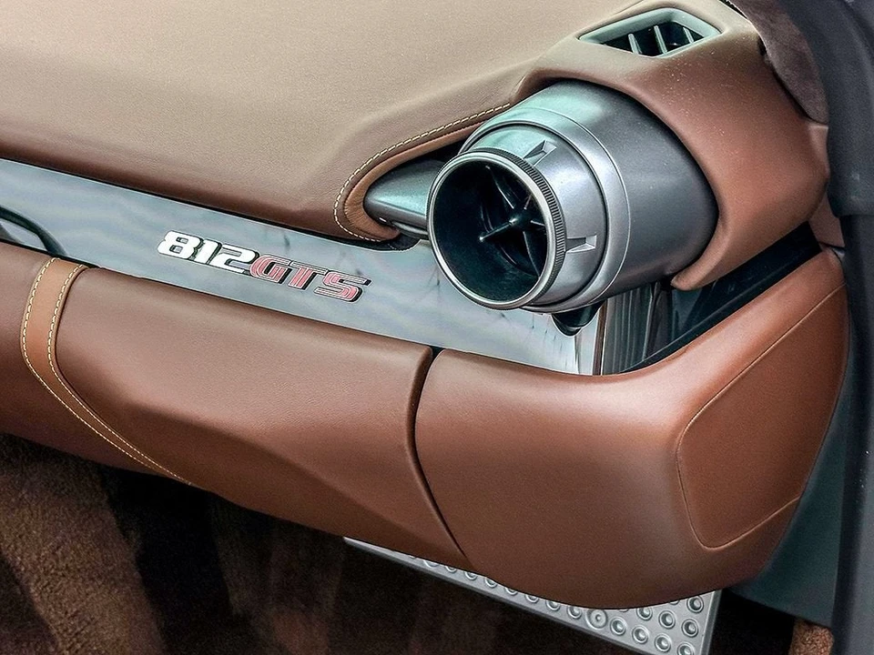 2022 Ferrari 812 GTS - Image 23 of 31