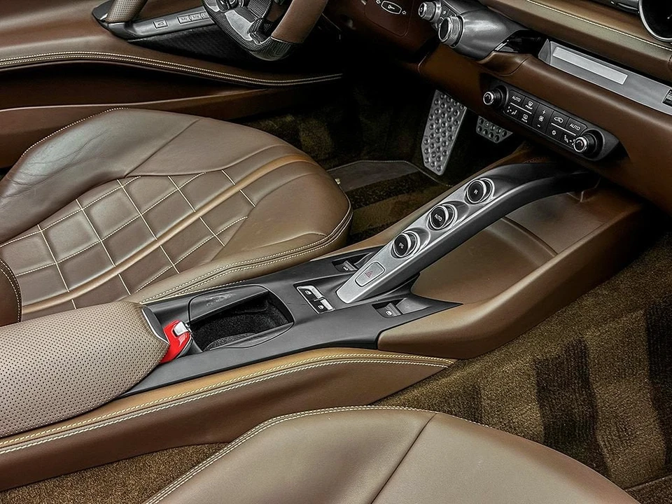 2022 Ferrari 812 GTS - Image 20 of 31