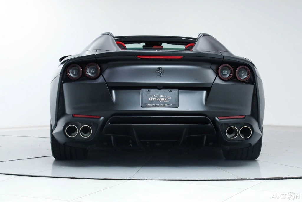 2022 Ferrari 812 GTS - Image 9 of 21
