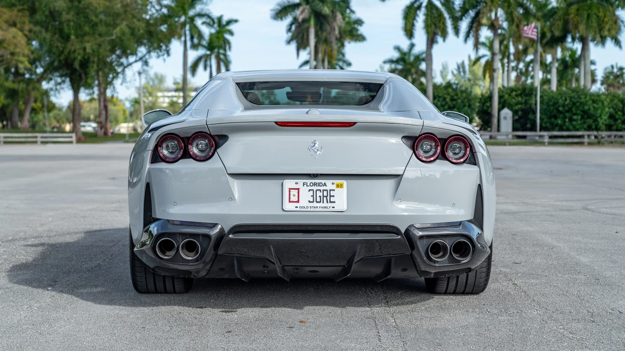 2022 Ferrari 812 GTS - Image 15 of 31
