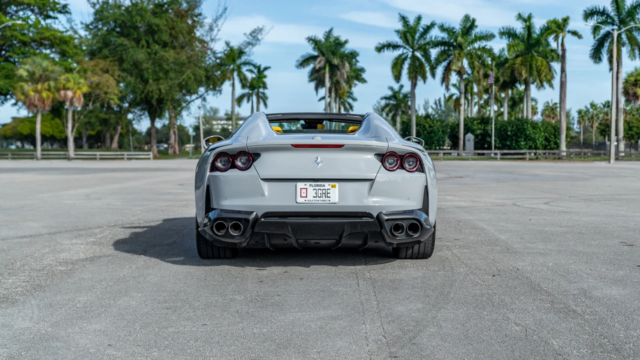 2022 Ferrari 812 GTS - Image 7 of 31