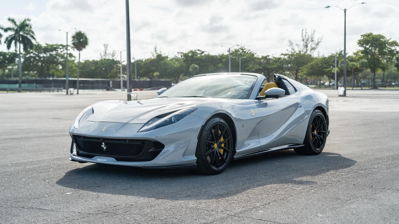2022 Ferrari 812 GTS - Image 2 of 31