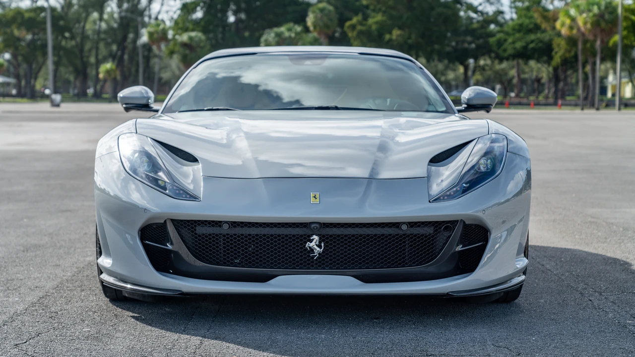 2022 Ferrari 812 GTS - Image 11 of 31