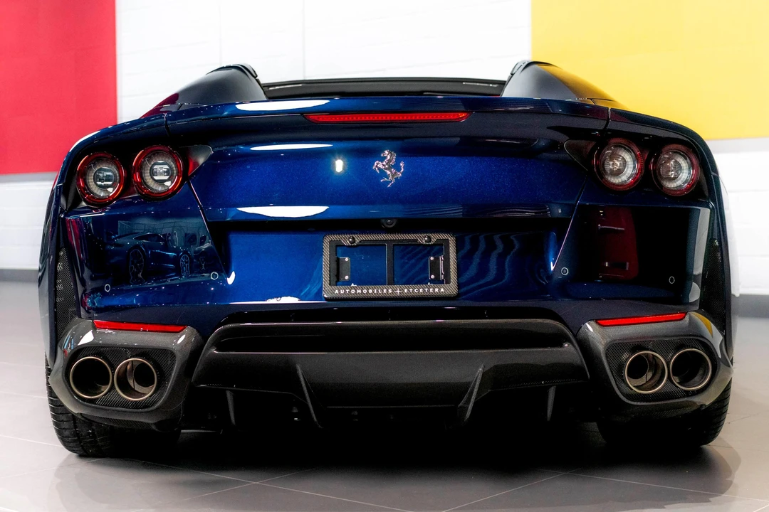 2022 Ferrari 812 GTS - Image 5 of 31
