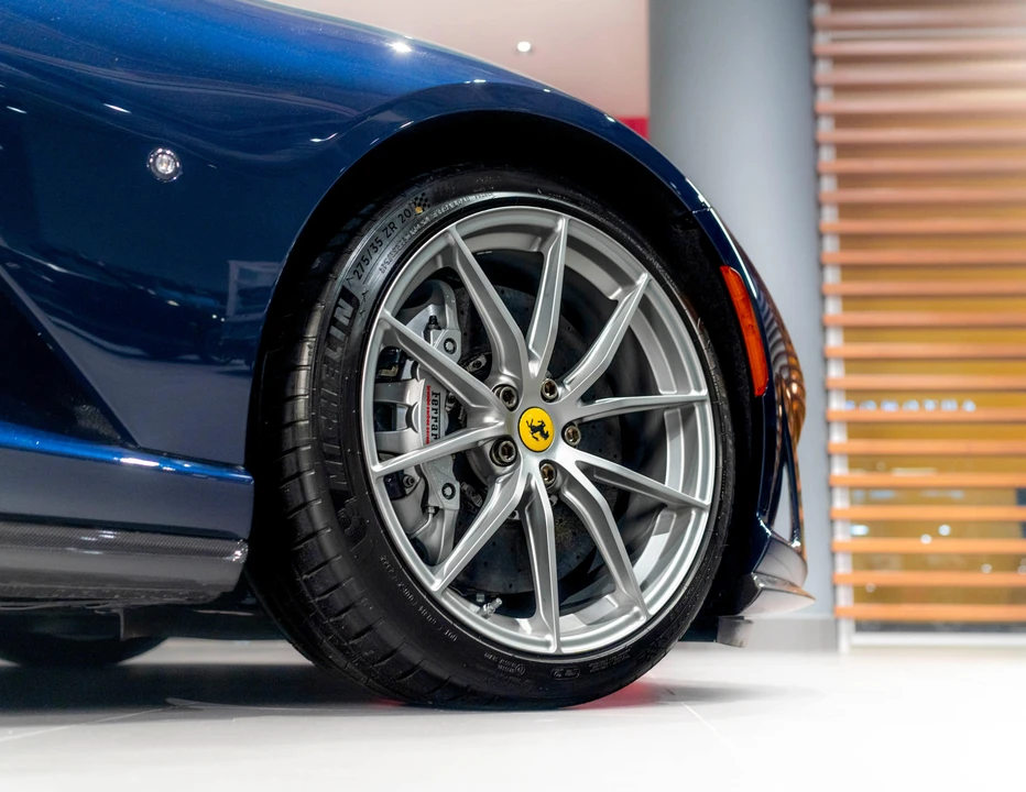 2022 Ferrari 812 GTS - Image 30 of 31