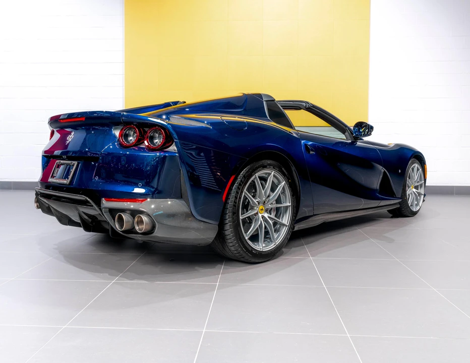 2022 Ferrari 812 GTS - Image 18 of 31