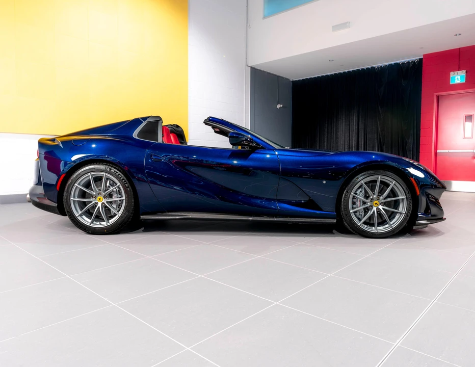 2022 Ferrari 812 GTS - Image 19 of 31