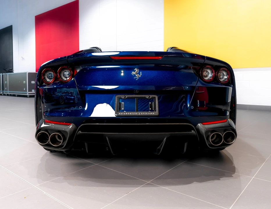 2022 Ferrari 812 GTS - Image 16 of 31
