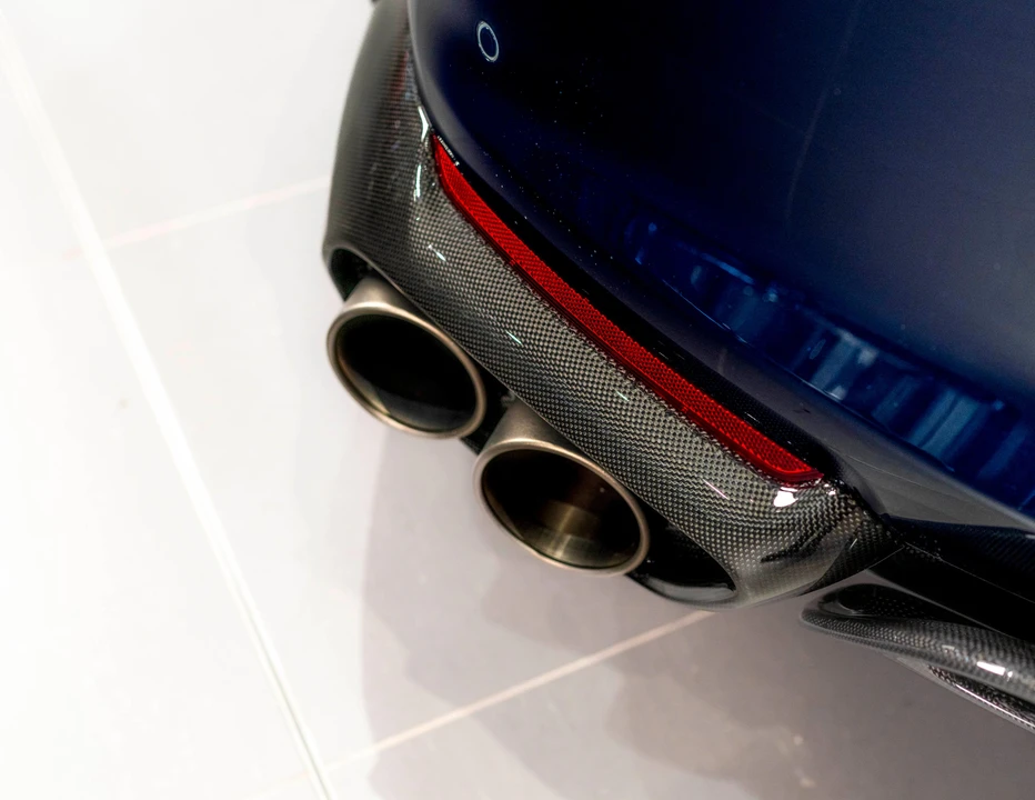 2022 Ferrari 812 GTS - Image 26 of 31