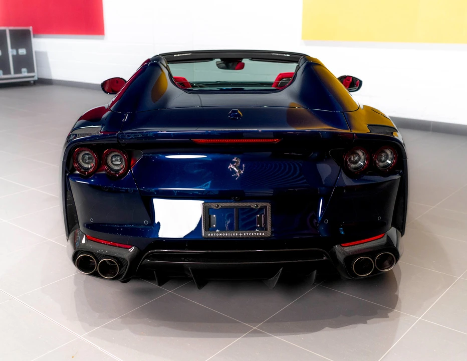 2022 Ferrari 812 GTS - Image 15 of 31
