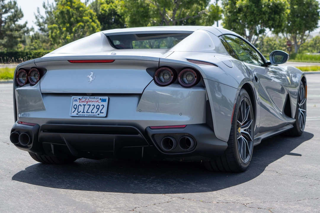 2022 Ferrari 812 GTS - Image 14 of 31