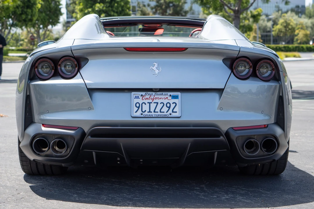 2022 Ferrari 812 GTS - Image 7 of 31