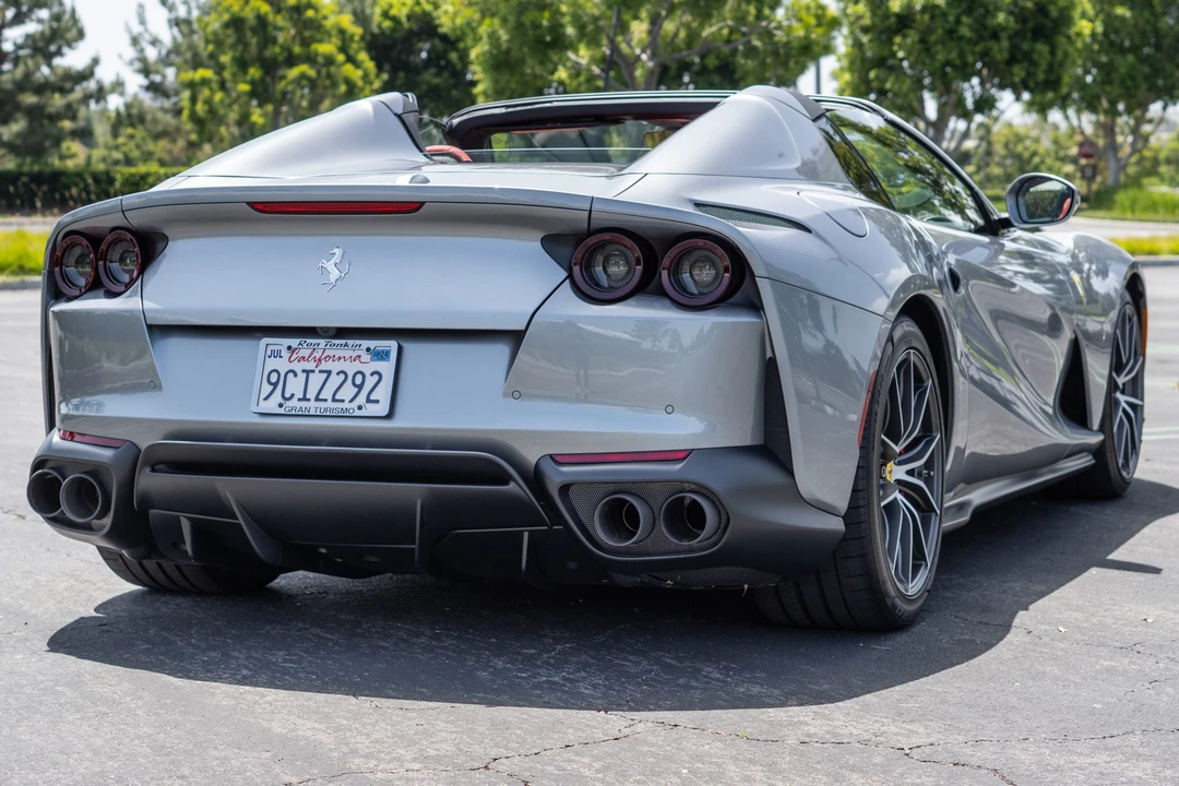 2022 Ferrari 812 GTS - Image 6 of 31