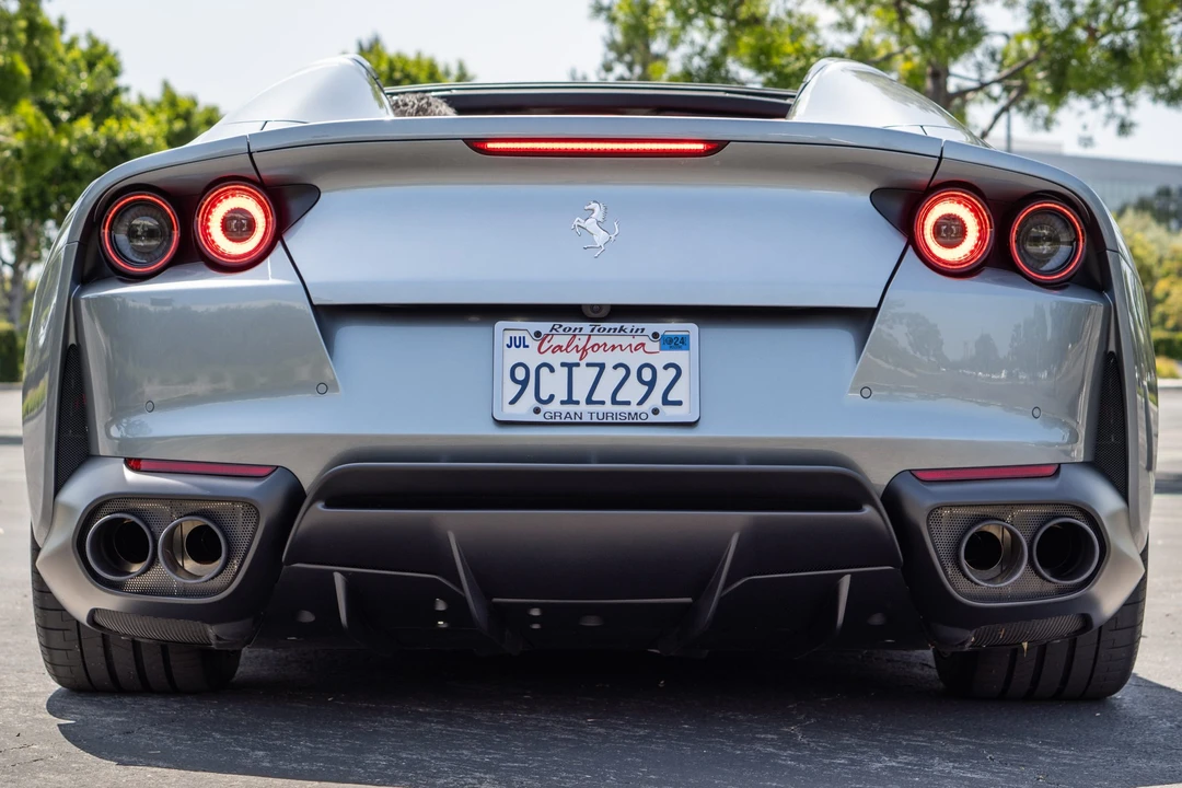 2022 Ferrari 812 GTS - Image 27 of 31