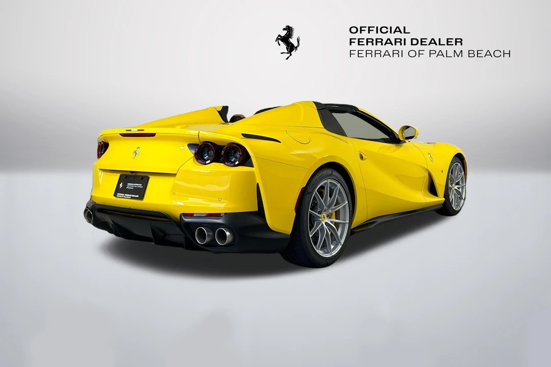 2022 Ferrari 812 GTS - Image 7 of 28
