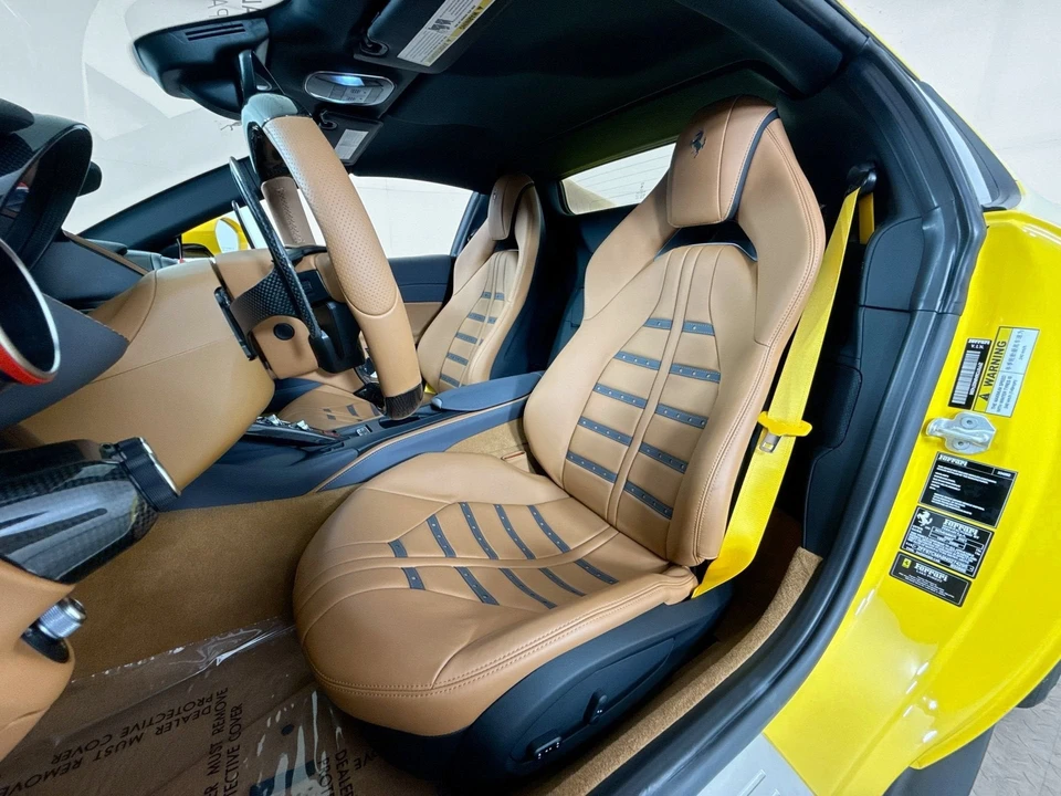 2022 Ferrari 812 GTS - Image 9 of 28