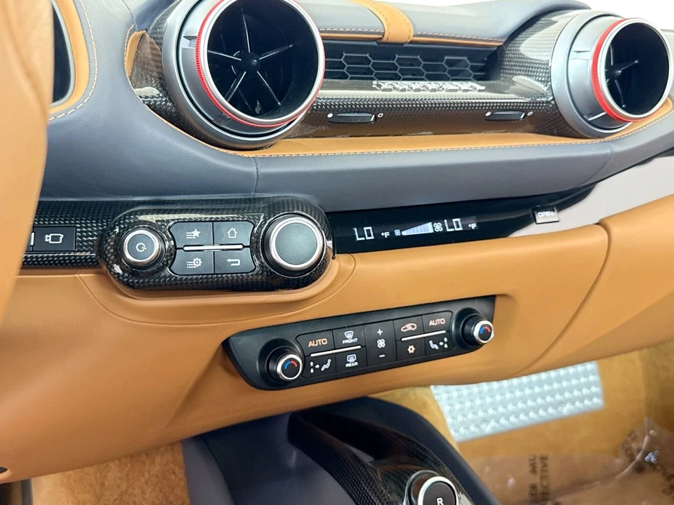 2022 Ferrari 812 GTS - Image 12 of 28