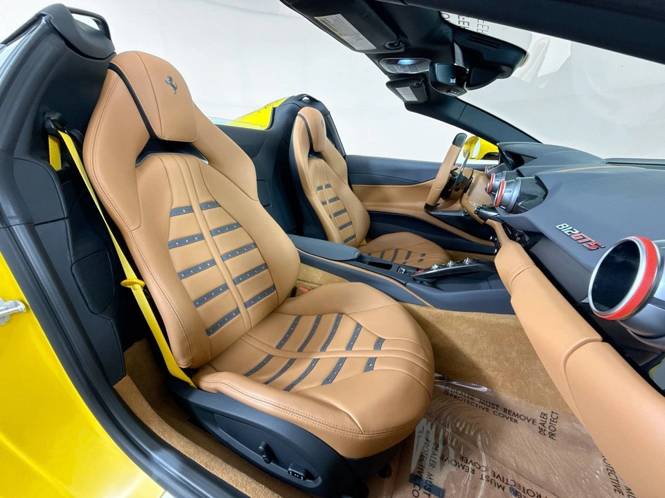 2022 Ferrari 812 GTS - Image 21 of 28
