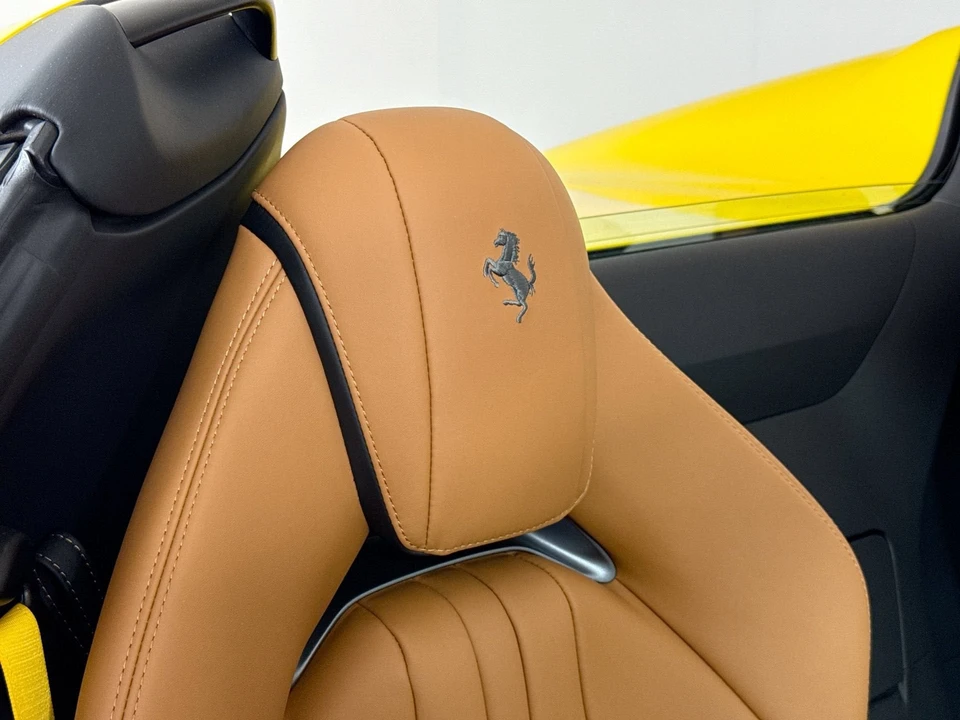 2022 Ferrari 812 GTS - Image 23 of 28