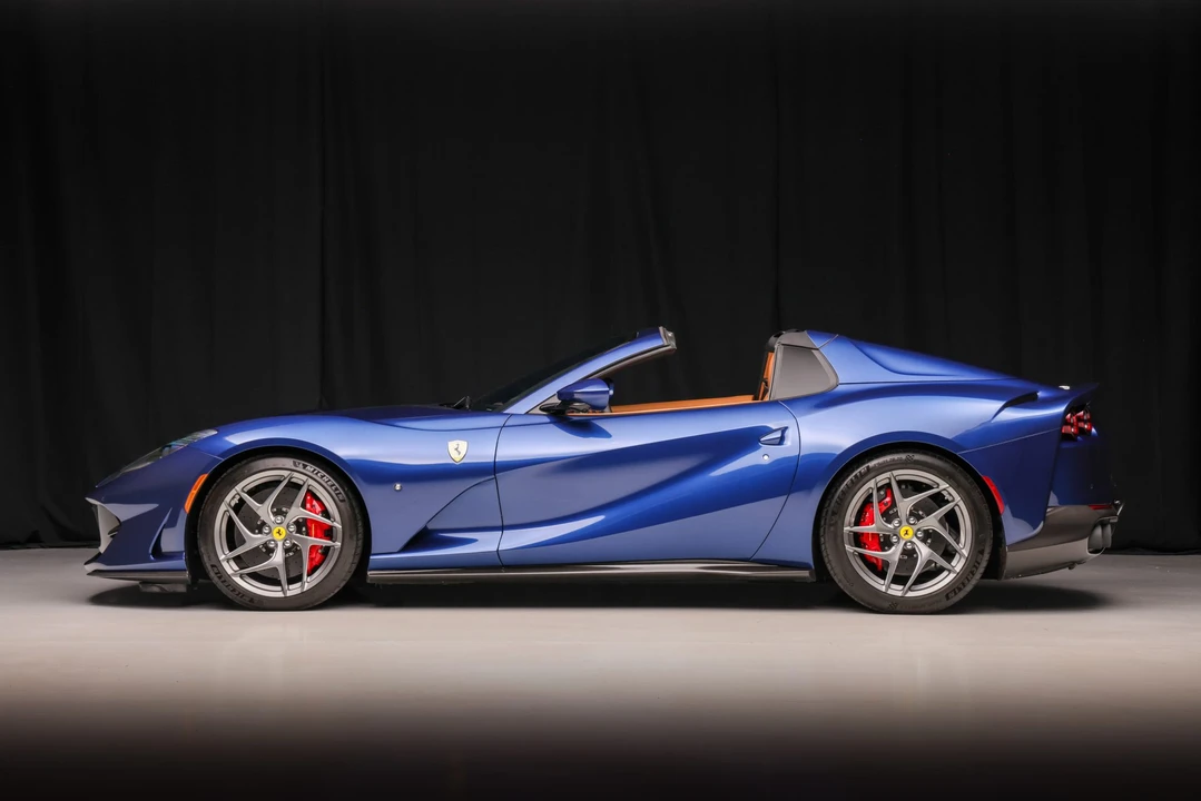 2022 Ferrari 812 GTS - Image 6 of 31