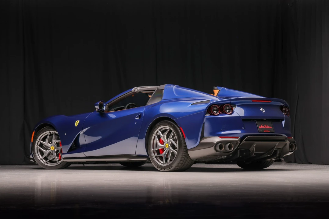 2022 Ferrari 812 GTS - Image 10 of 31