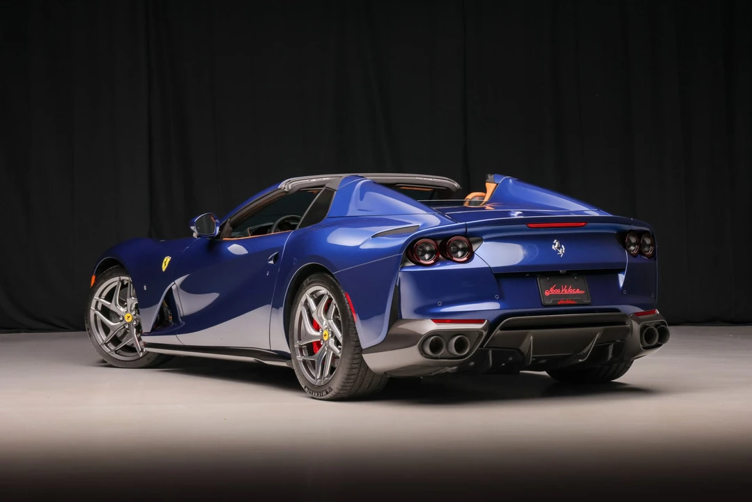 2022 Ferrari 812 GTS - Image 11 of 31