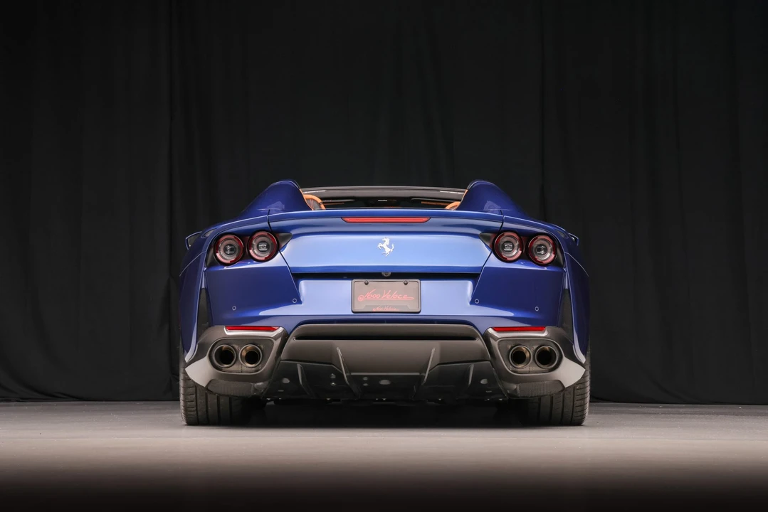 2022 Ferrari 812 GTS - Image 14 of 31
