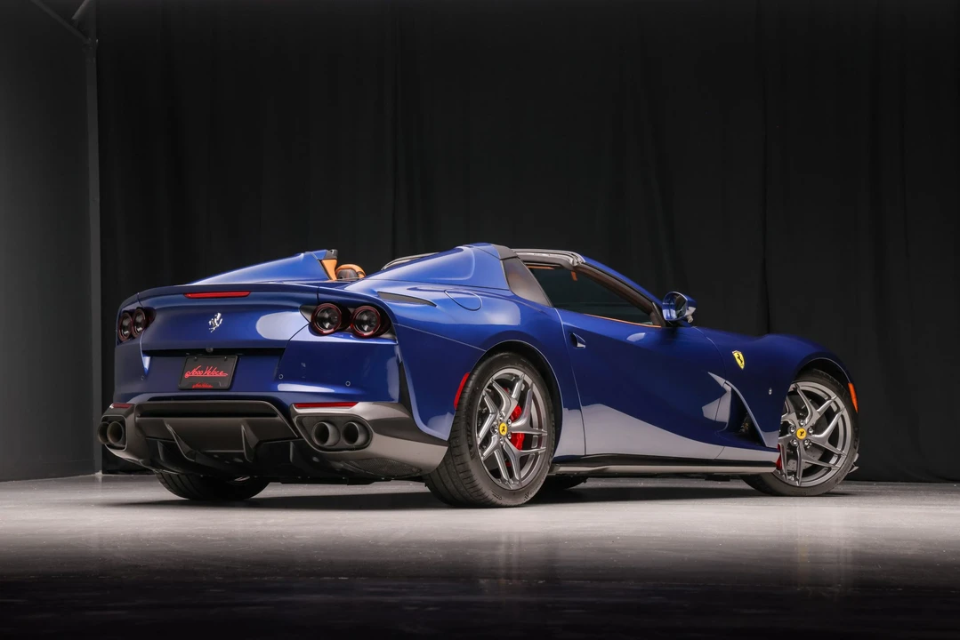 2022 Ferrari 812 GTS - Image 18 of 31