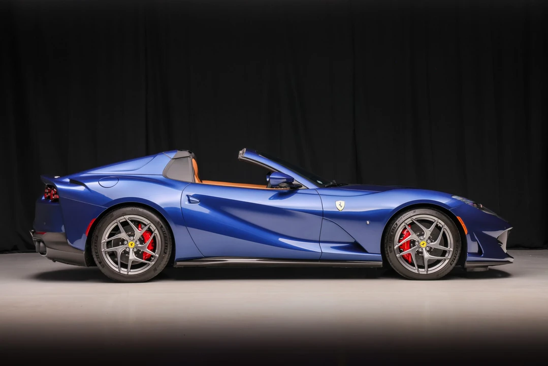 2022 Ferrari 812 GTS - Image 19 of 31