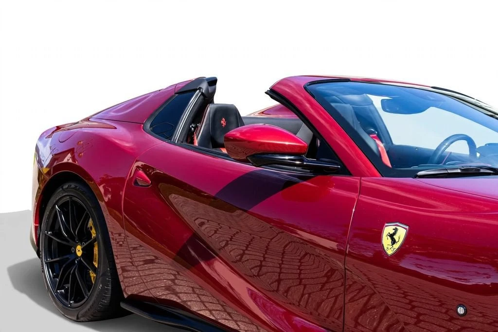 2022 Ferrari 812 GTS - Image 14 of 31