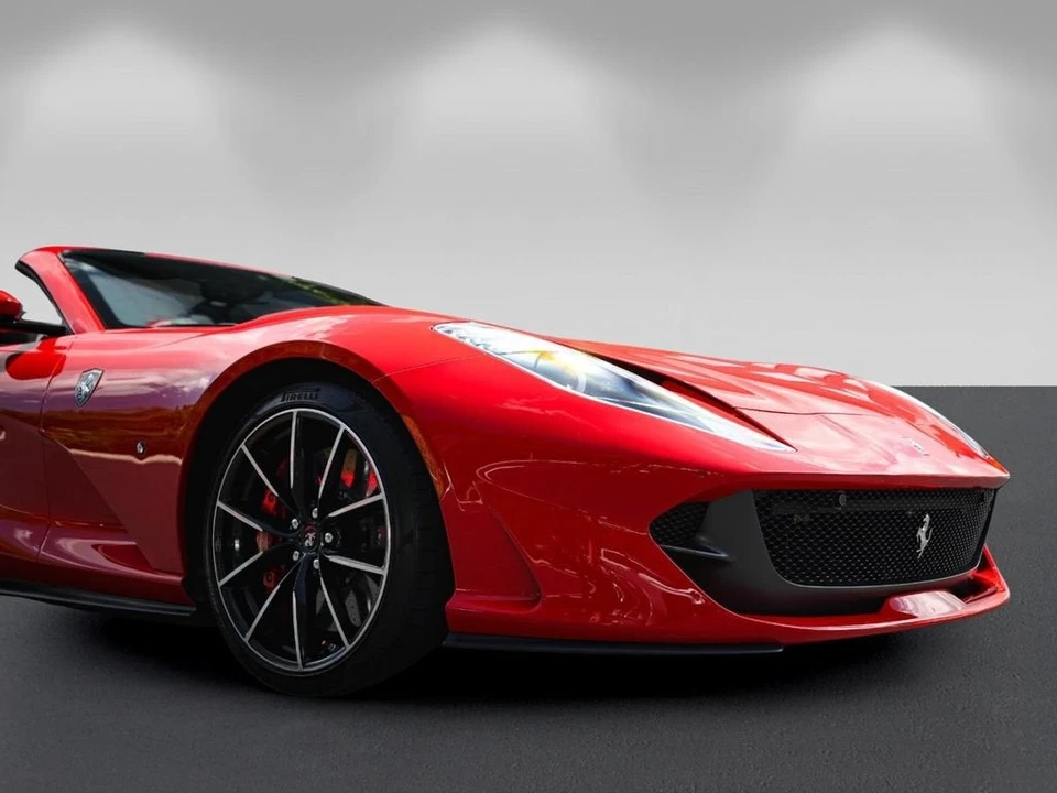 2022 Ferrari 812 GTS - Image 11 of 31