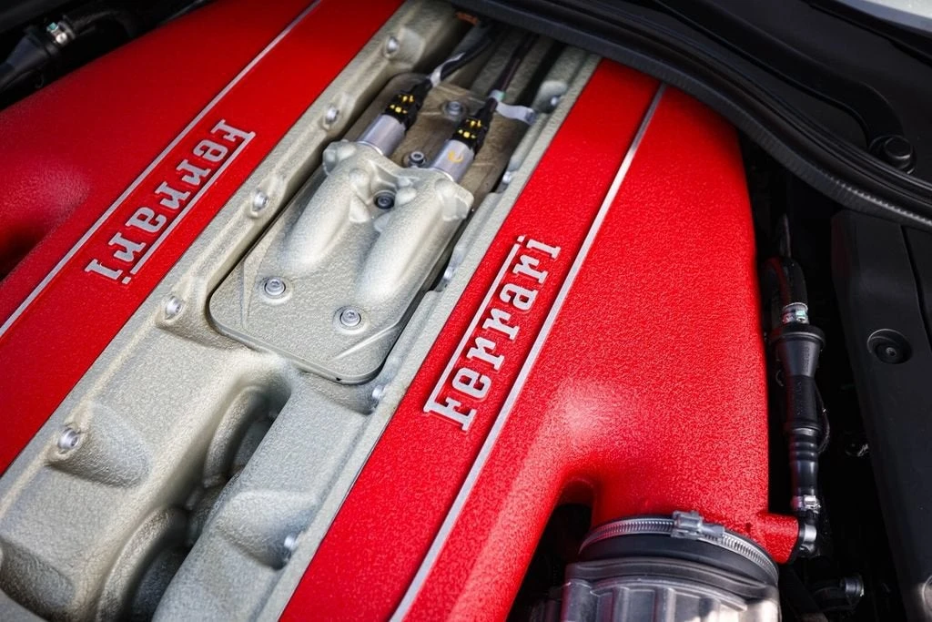 2022 Ferrari 812 GTS - Image 28 of 31