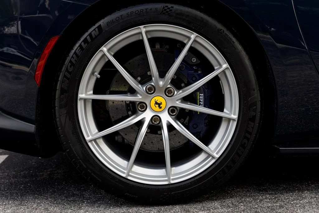 2022 Ferrari 812 GTS - Image 13 of 31