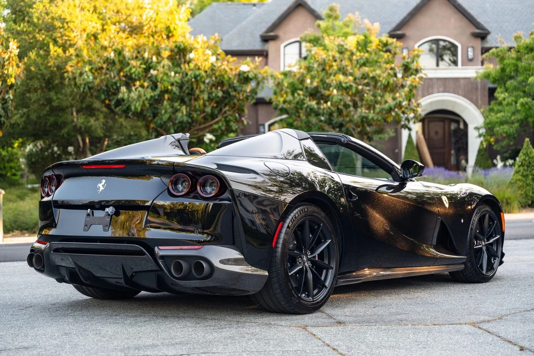 2022 Ferrari 812 GTS - Image 12 of 31